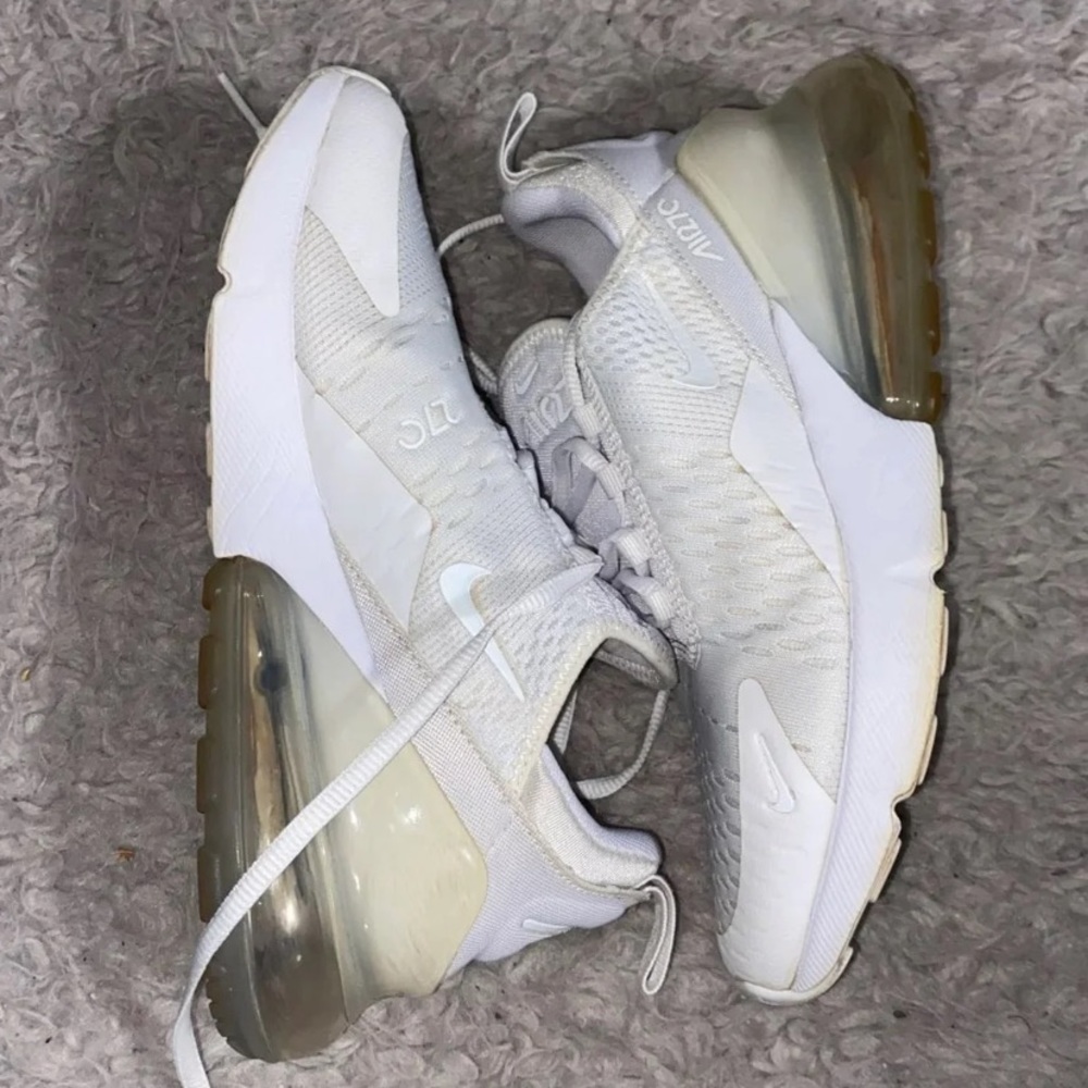 Nike AirMax 270 Size 6.5 Women